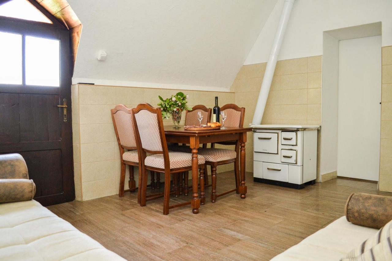 Vila Grandma'S Hut Nikšić Exteriér fotografie