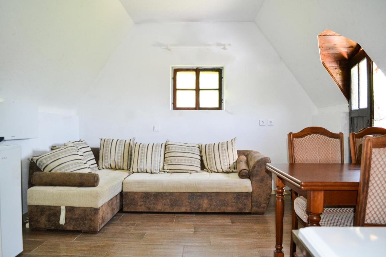 Vila Grandma'S Hut Nikšić Exteriér fotografie